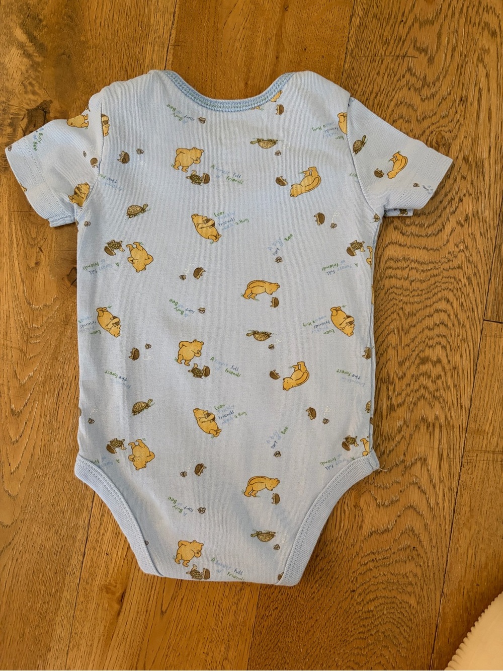 Light Blue Pooh-Print Short Sleeve Baby Onesie - Picture 2 of 3
